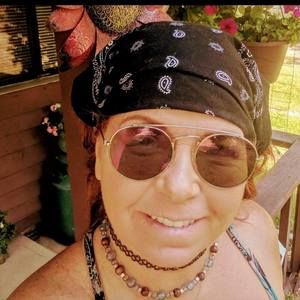 Meet your Posher, Dani